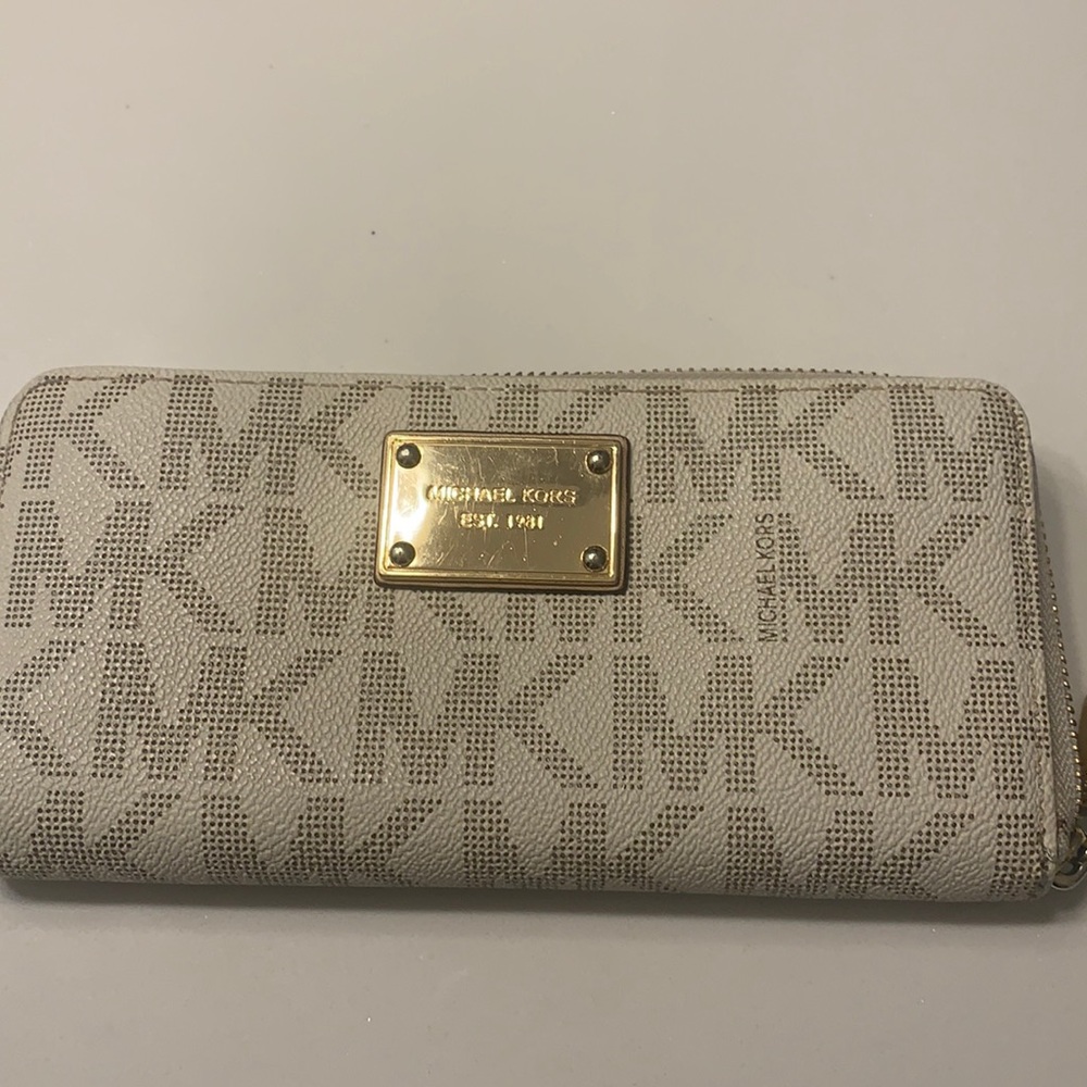 Women wallet